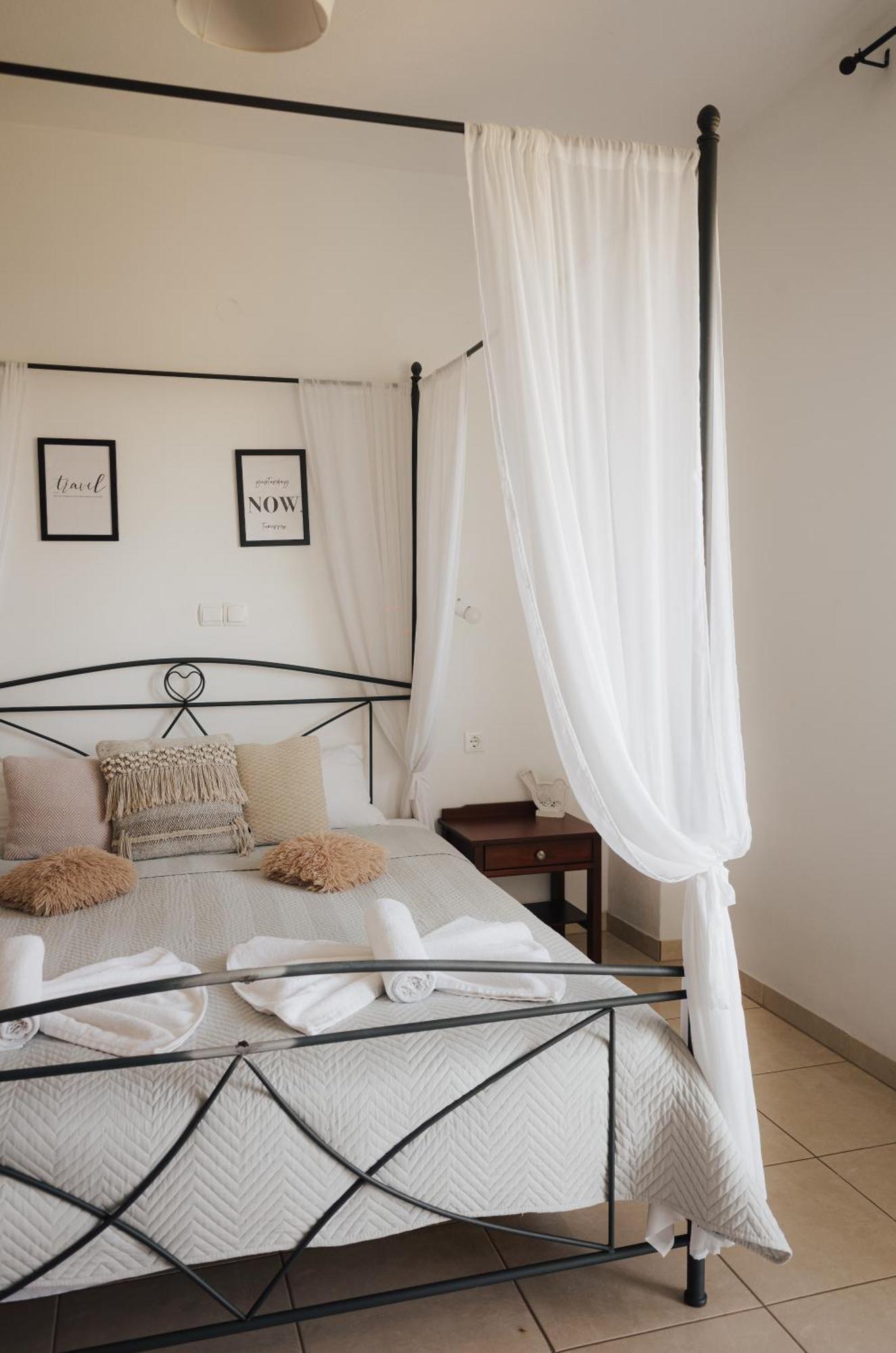 Lefteris Rooms Kambos  Bagian luar foto