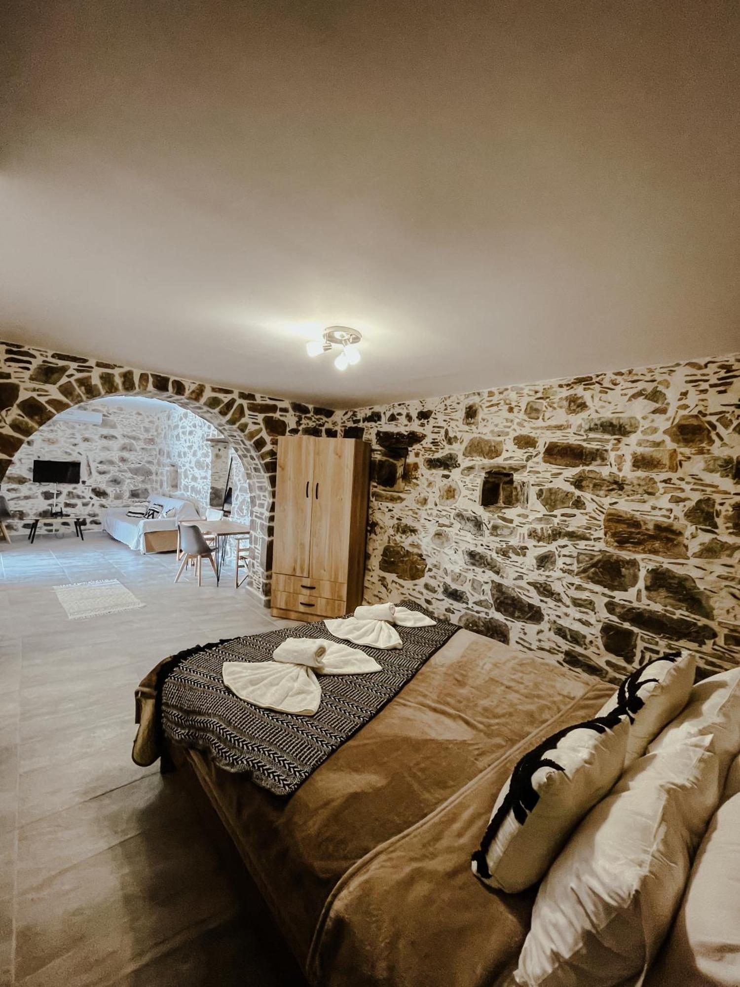 Lefteris Rooms Kambos  Bagian luar foto